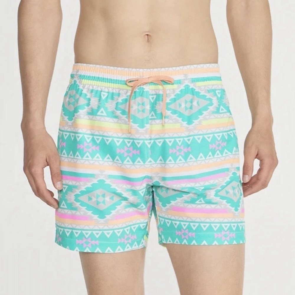 Chubbies Mens The En Fuegos Classic Swim Trunk Southwestern 5.5 Inch Inseam Sz S